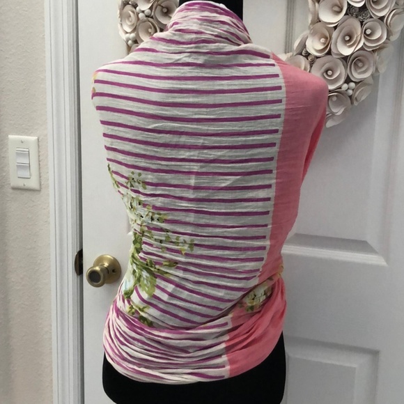 DONATED Extra-large, cotton floral scarf - Picture 3 of 6